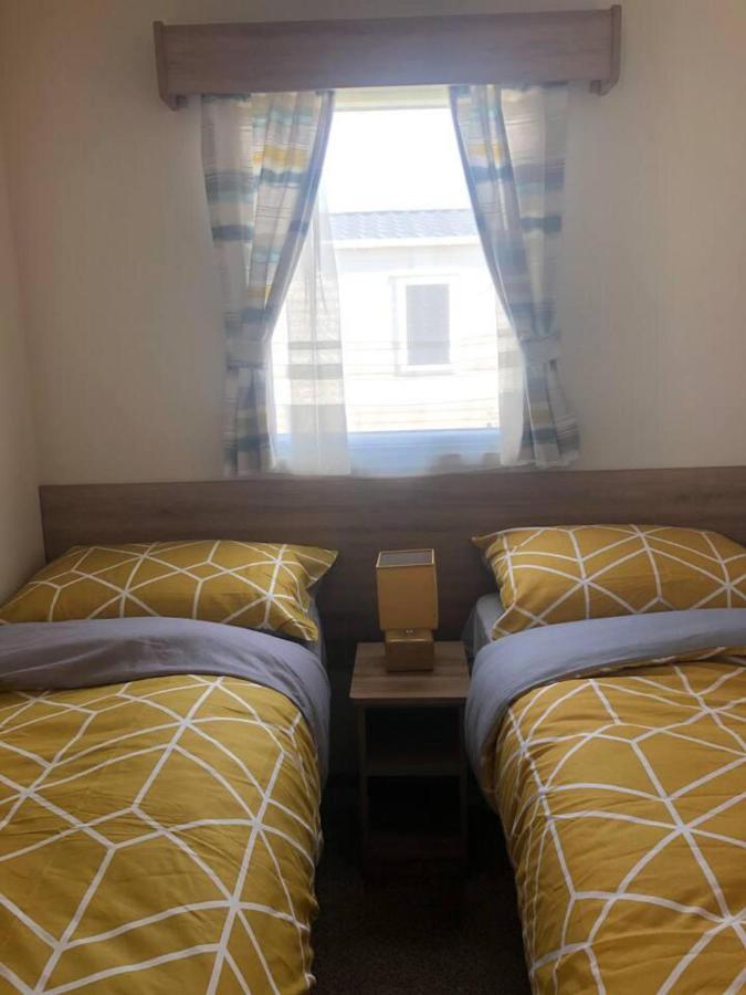 Lovely 3-Bed Caravan With Hot Tub In Lincolnshire Экстерьер фото